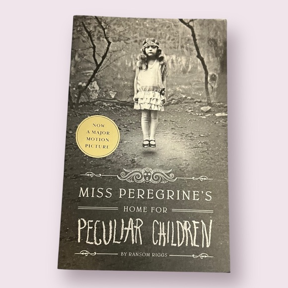 Miss Peregrine’s 3 Book Set - Ransom Riggs - Picture 8 of 12
